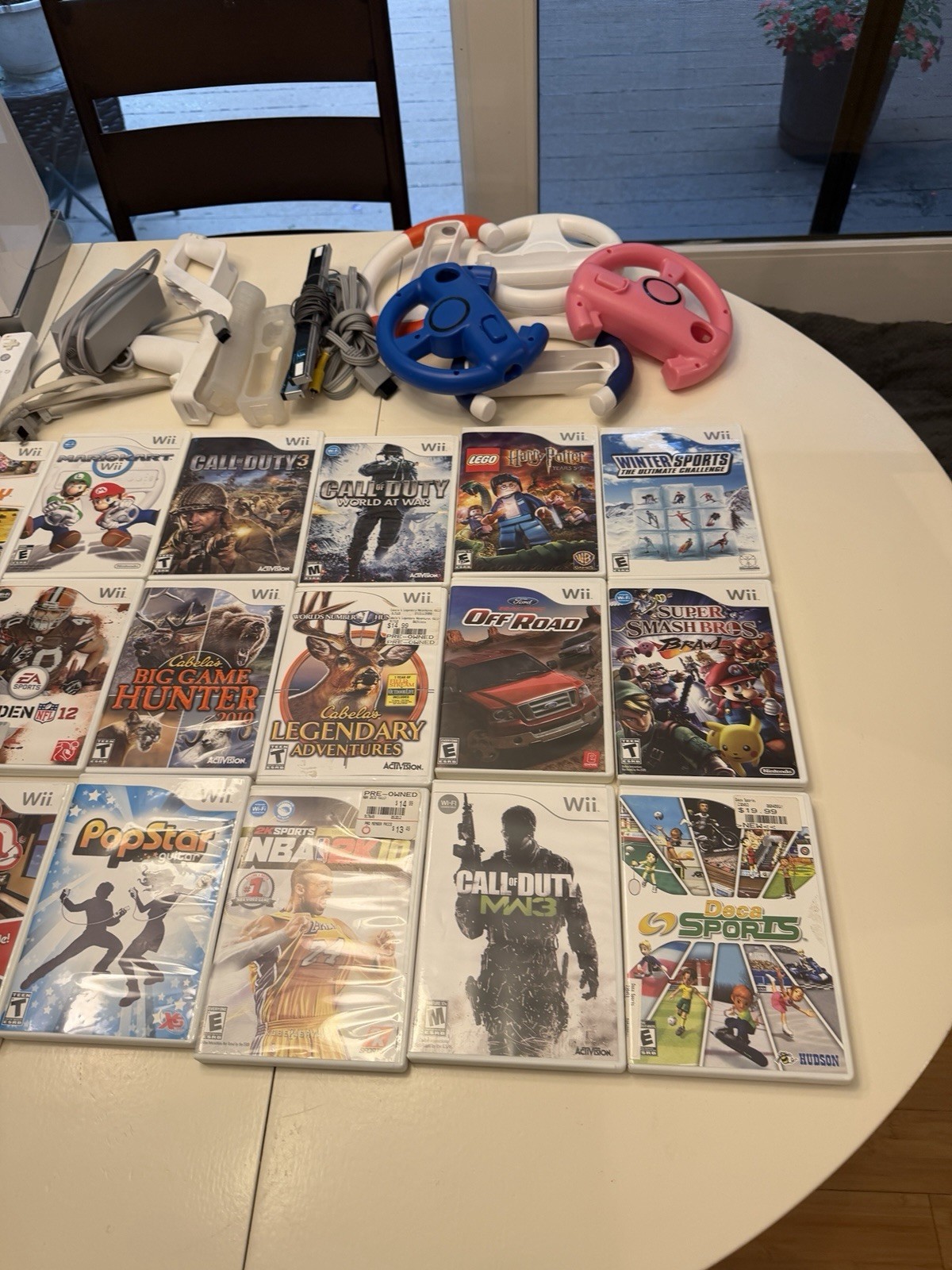 Nintendo Wii Console Bundle 25+ Games Mario Kart Smash Bros Wii Sports 2 Remotes