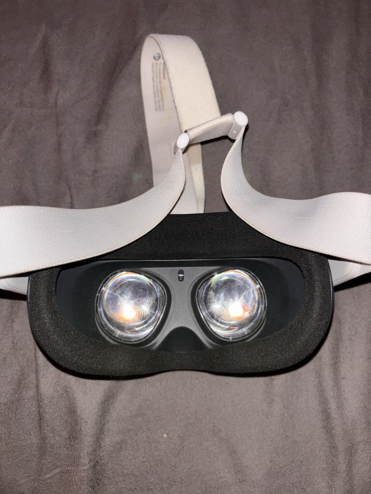 Oculus Quest 2 128GB Standalone All-in-One VR Headset KW49CM