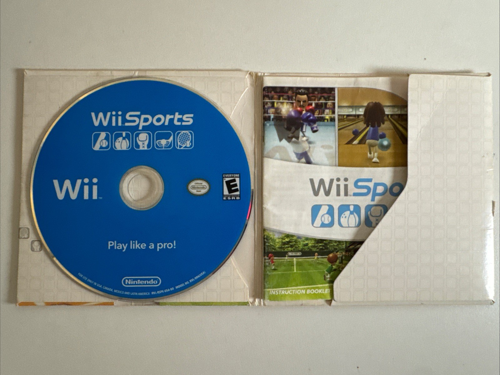 Nintendo Wii Clear Red Console w/ Wii Sports, 2 Wiimote, 2 Nunchuck & Sensor Bar