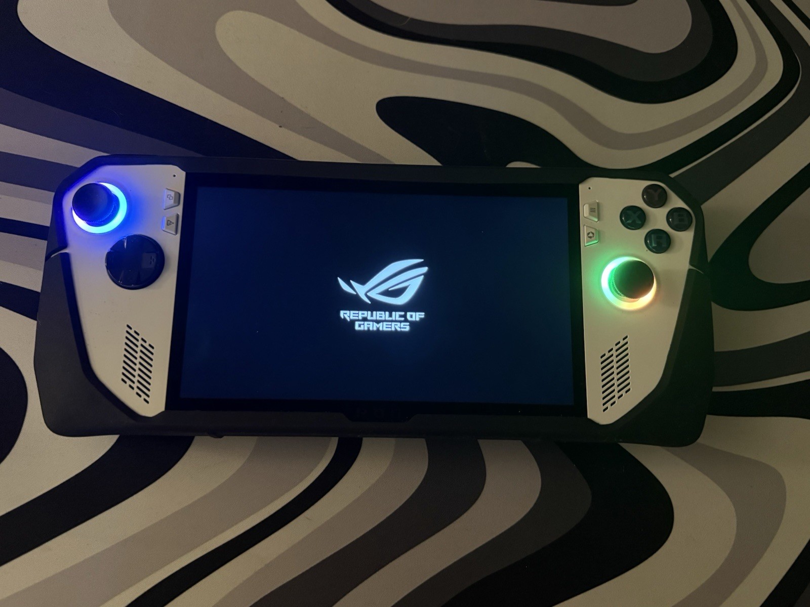 ROG Ally Z1 Bundle