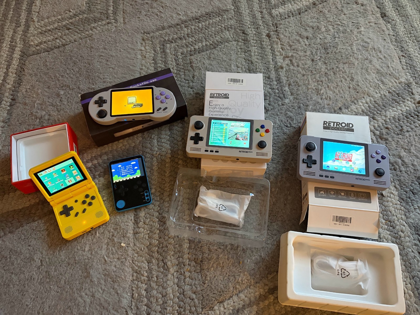 Collection lot of retro handeld devices Retroid Pocket 2(x2) and others