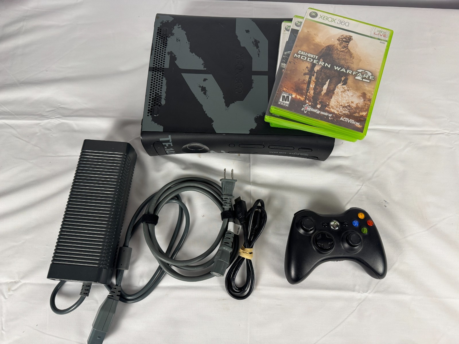 Xbox 360 Call of Duty Modern Warfare 2 Limited Ed Console 250GB Rare NXE Dash