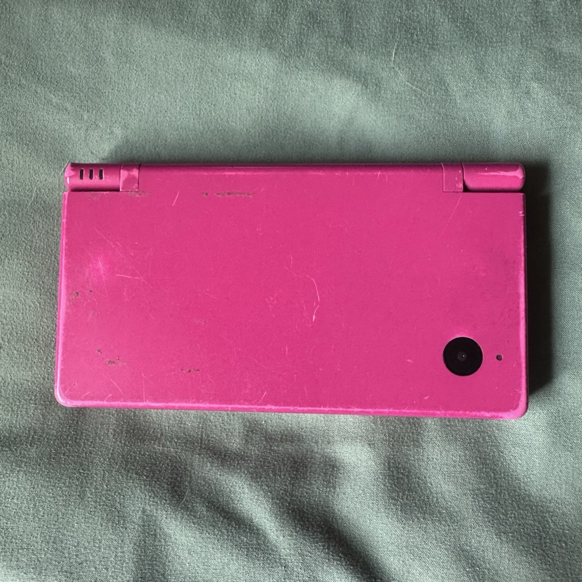 Nintendo DSi Pink Handheld System, Wi-Fi & Camera, TWL-001 Region Free