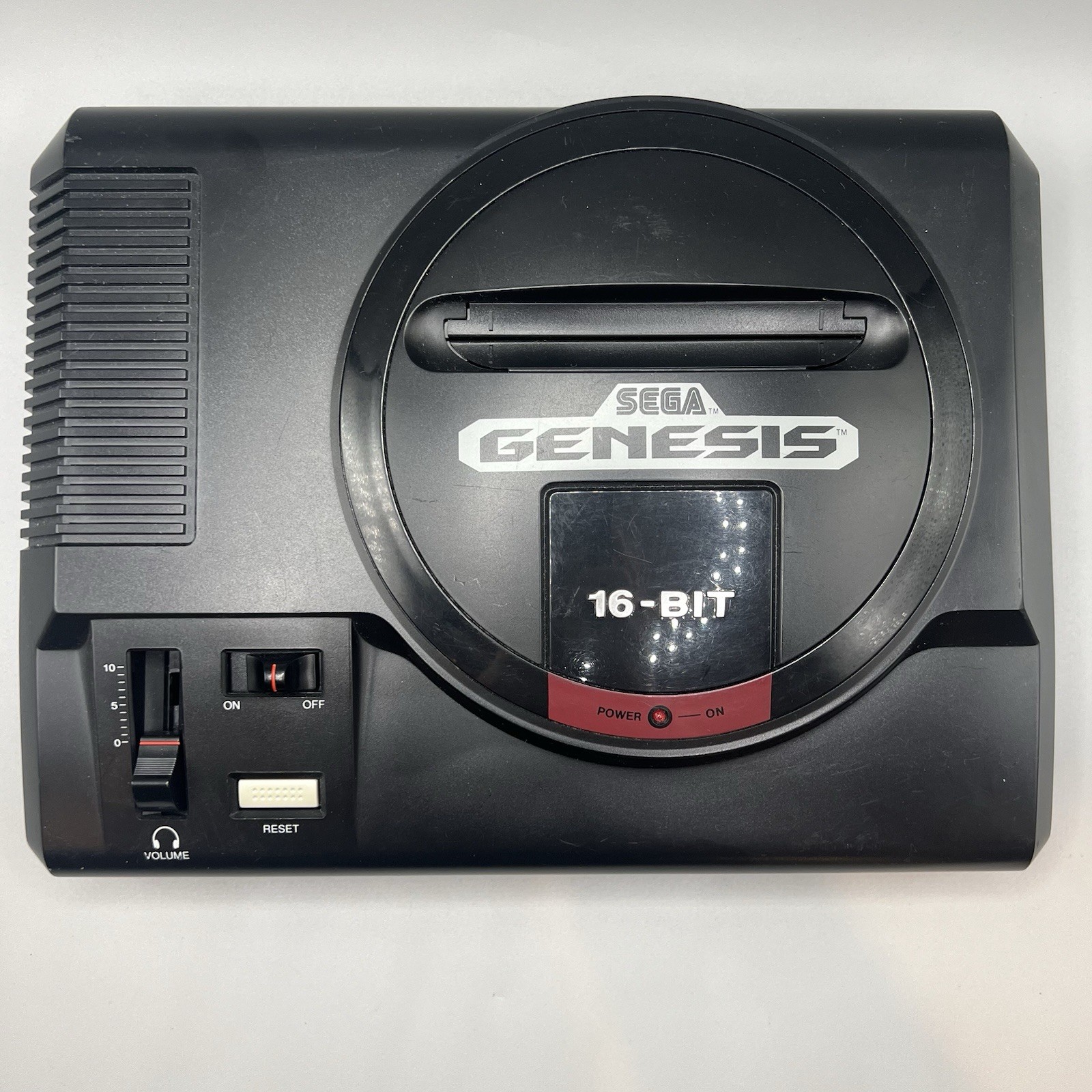 Sega Genesis Console MK-1601-22 Bundle w/ 2 Controllers – Tested