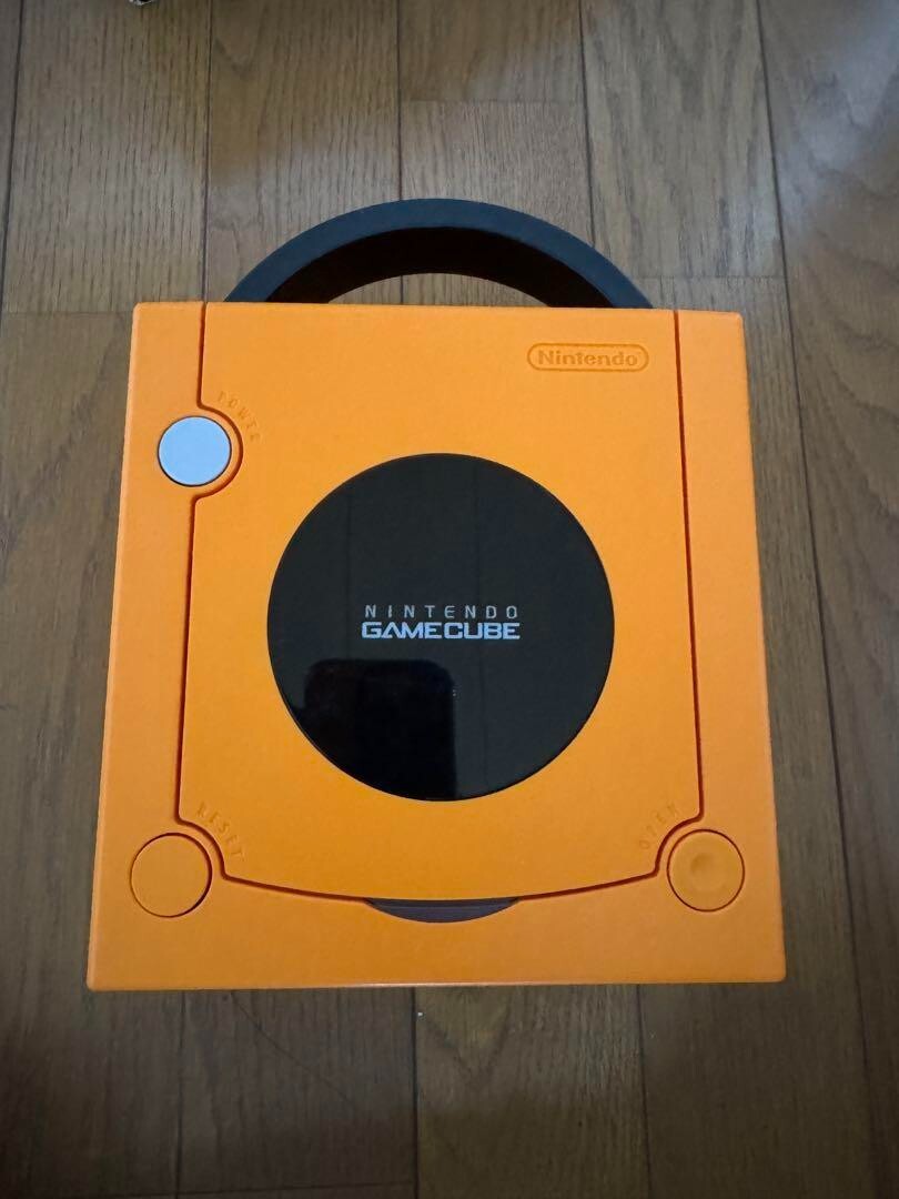 New NINTENDO Gamecube Orange Console System Body Only DOL-101 Free Ship Japan