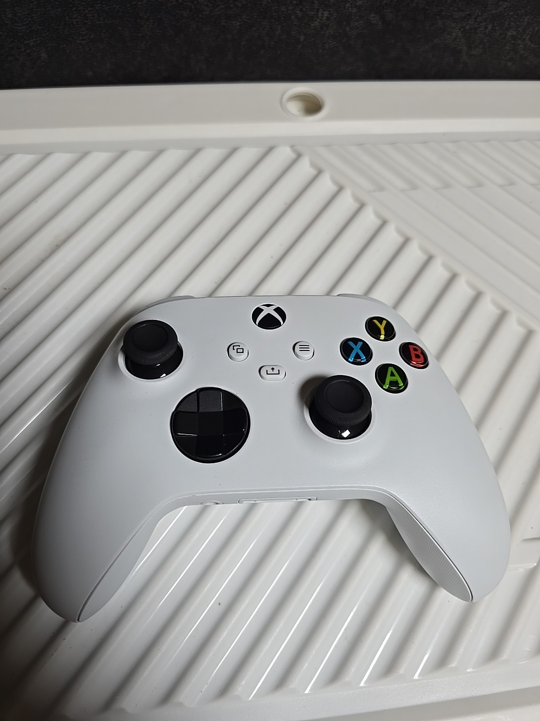 Microsoft Xbox Series S 512GB Console MODEL 1883 W/ Controller & Wall Mount