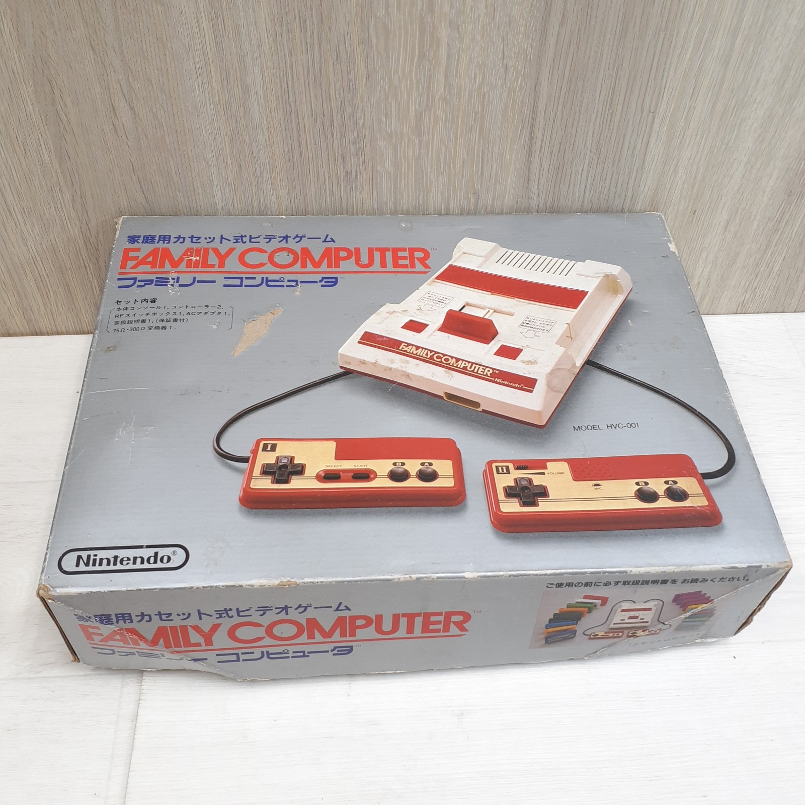 Nintendo Original Famicom Console NES Japan in box CIB with 12 Games HVC-001