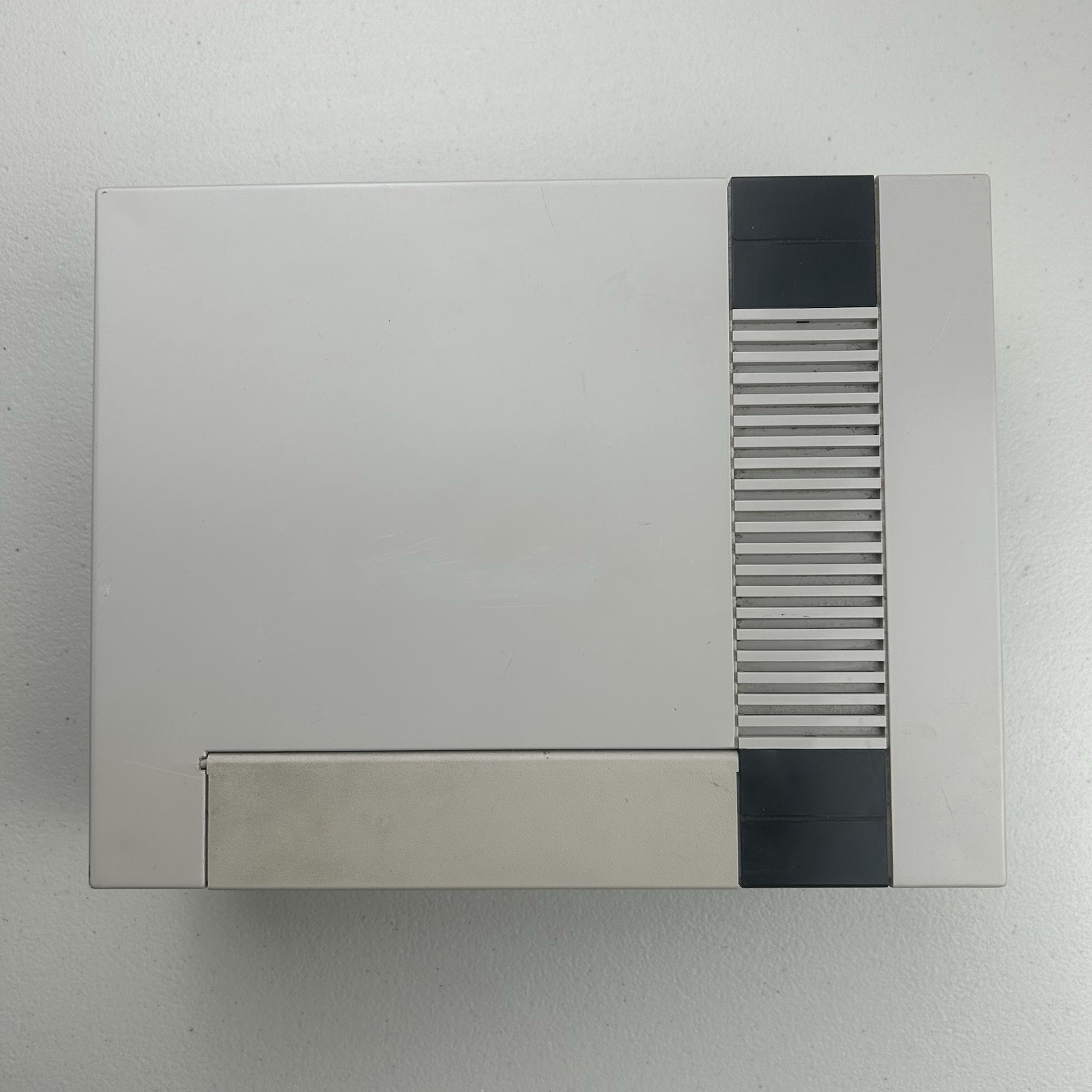 Nintendo NES Console Bundle NES-001 Dogbone Controller + 3 Controllers + MORE