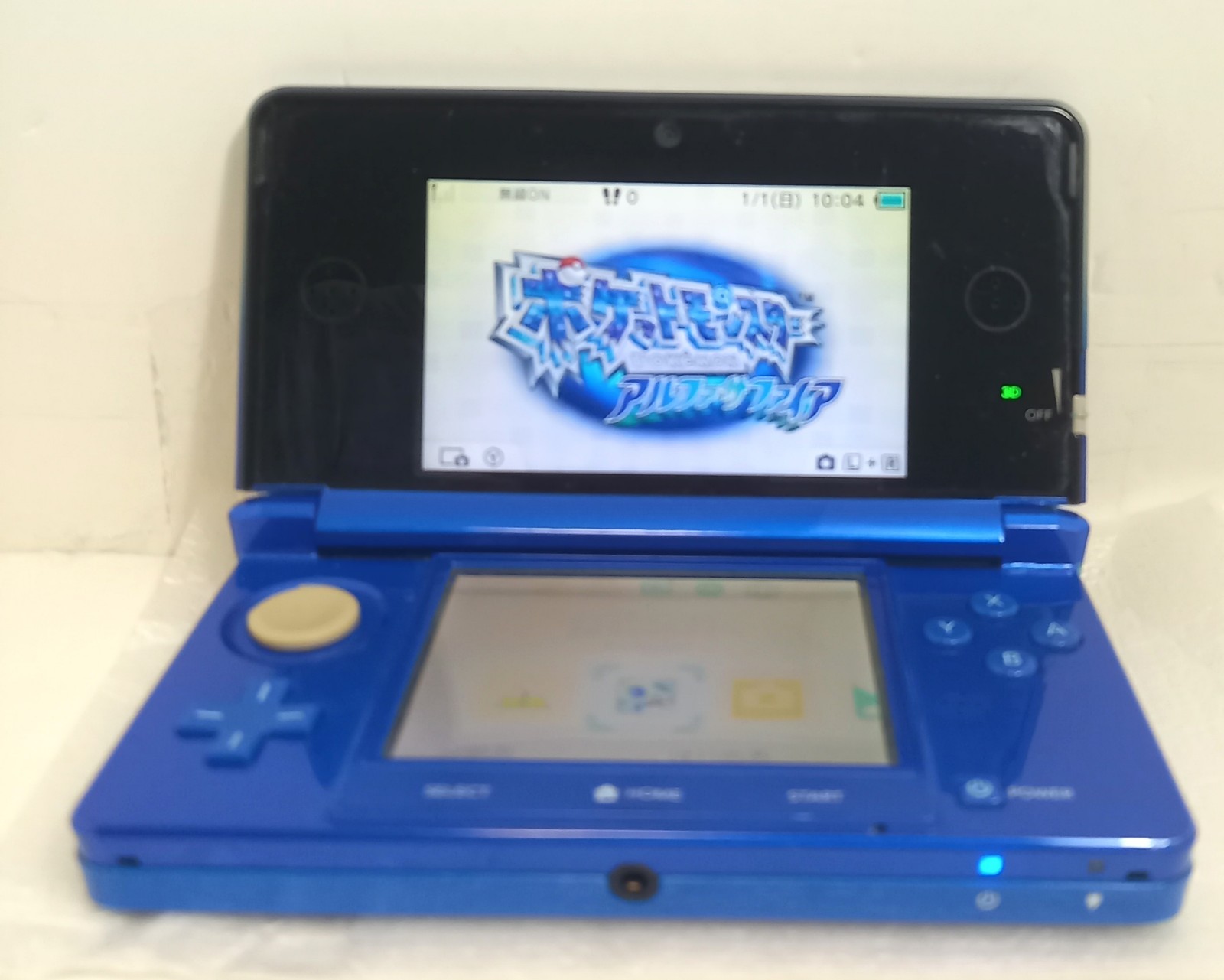 Nintendo 3DS Game Console Covalt Blue color W/ Charger Box Instruction SD card