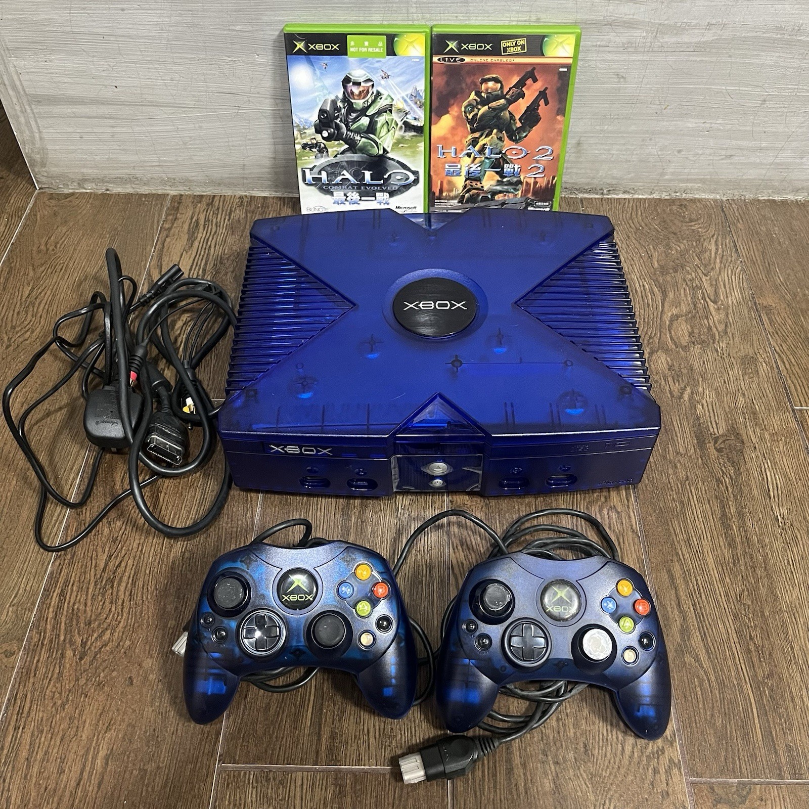 Original Xbox Halo 2 Crystal Ice Blue Console Black Jewel Asia ( Unmodified )