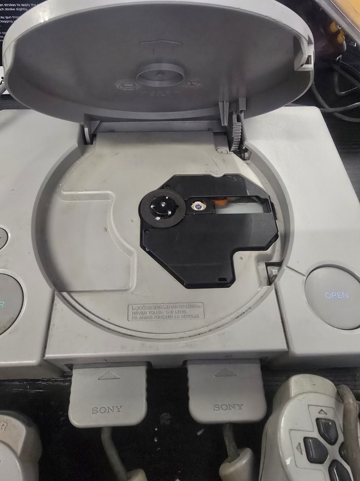 Sony Playstation 1 Console, 2 Controllers, All Cords, 2 Memory Cards, WORKING…