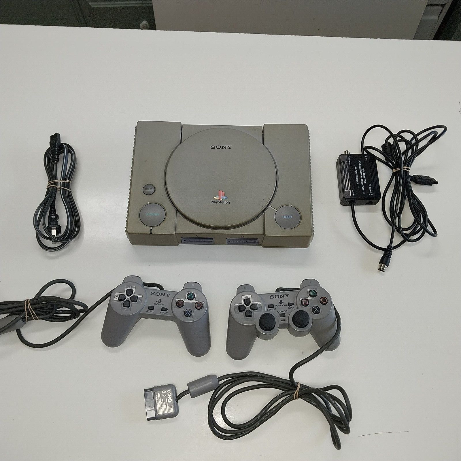 PlayStation Original PS1 Console SCPH-7501 2 Controllers RFU adp. Parts Repair