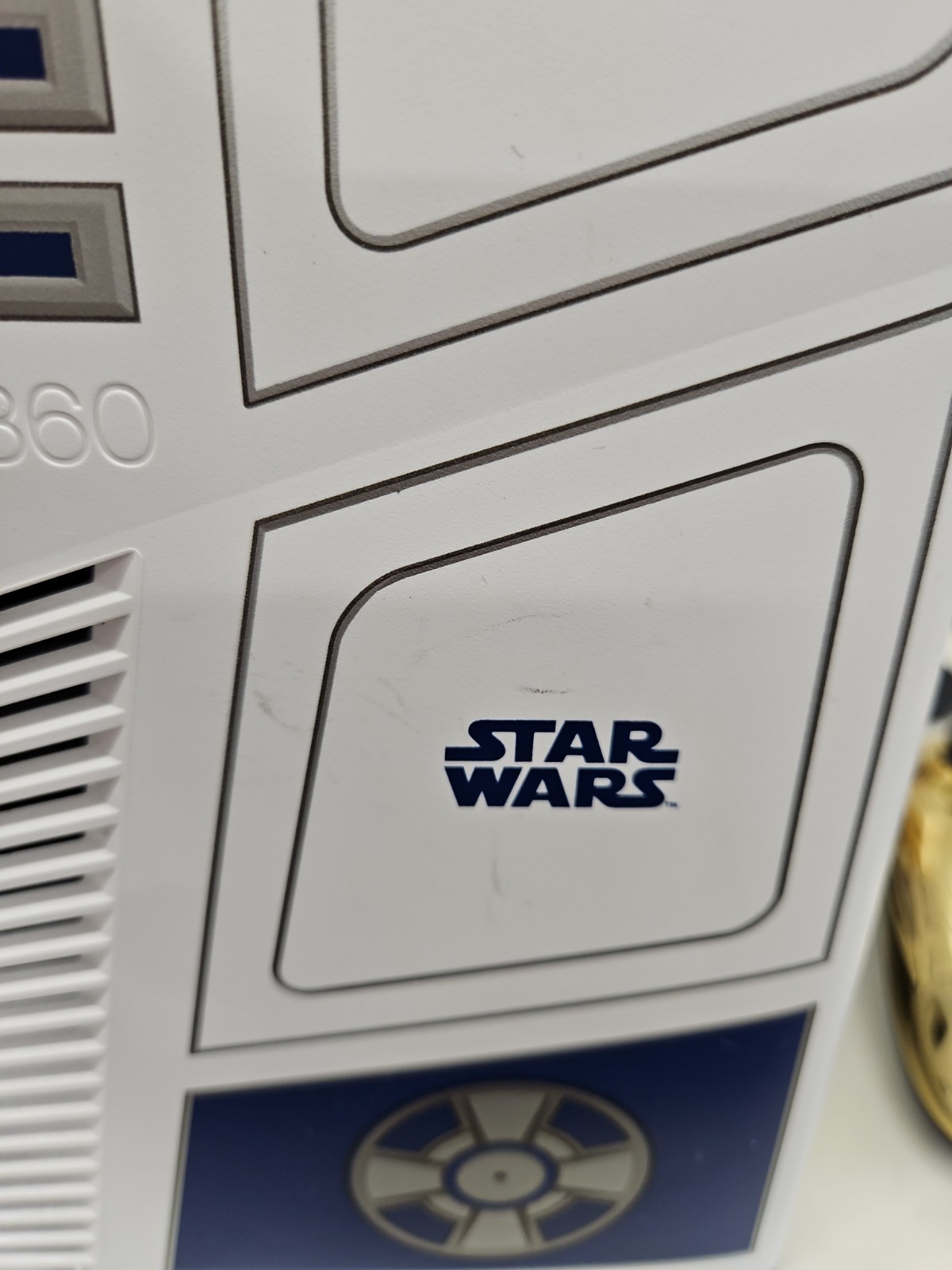 Xbox 360 R2D2 Star Wars Console C3PO Controller White Kinect Games 320GB Box