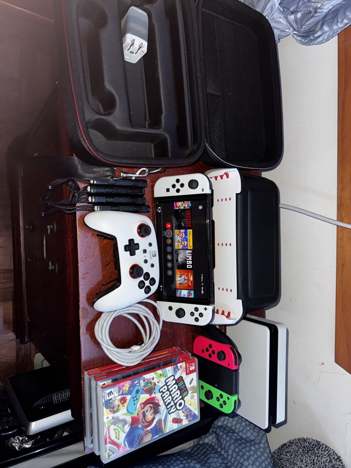 Nintendo Switch OLED Model – 64GB/White (HEGSKAAAA) Plus 128GB memory card