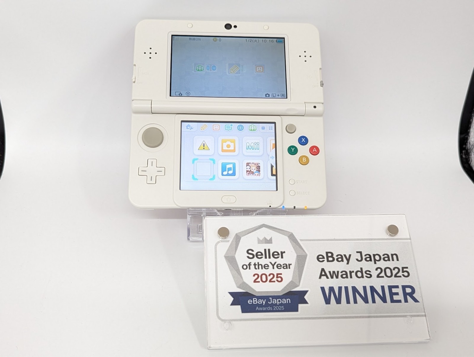 B1403 Nintendo new 3DS console White Japan w/plate mario