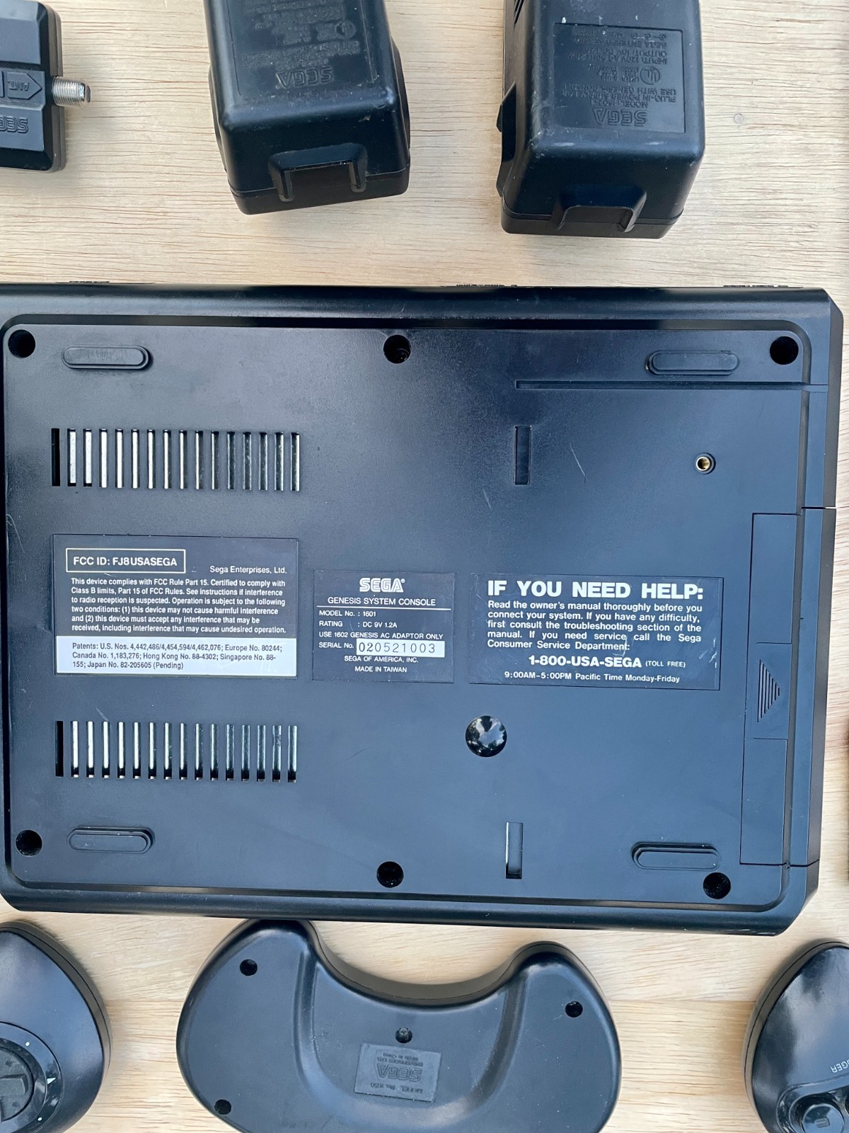SEGA Genesis Console 1601 Model Games 2 Sets Mega Drive Japan & Taiwan Black