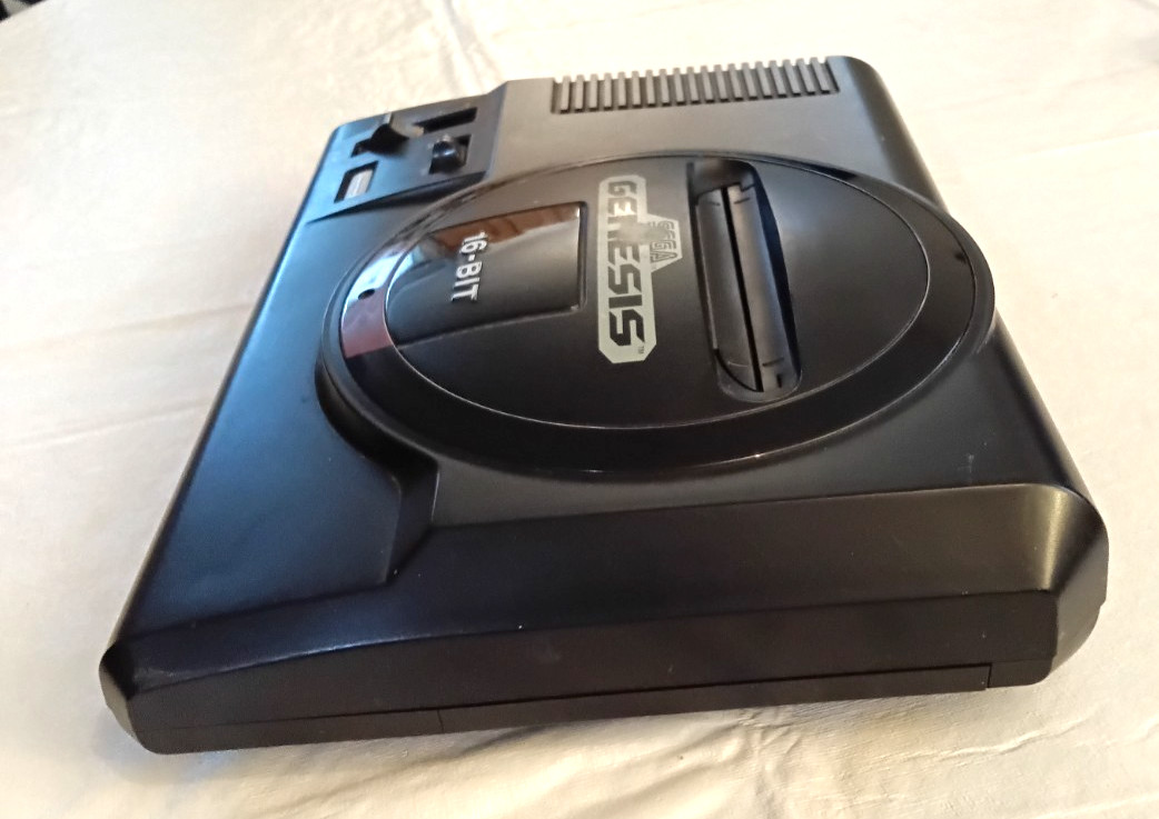 Sega Genesis 16-BIt Console Model 1601 Complete Hook-Ups/Controller Work Perfect