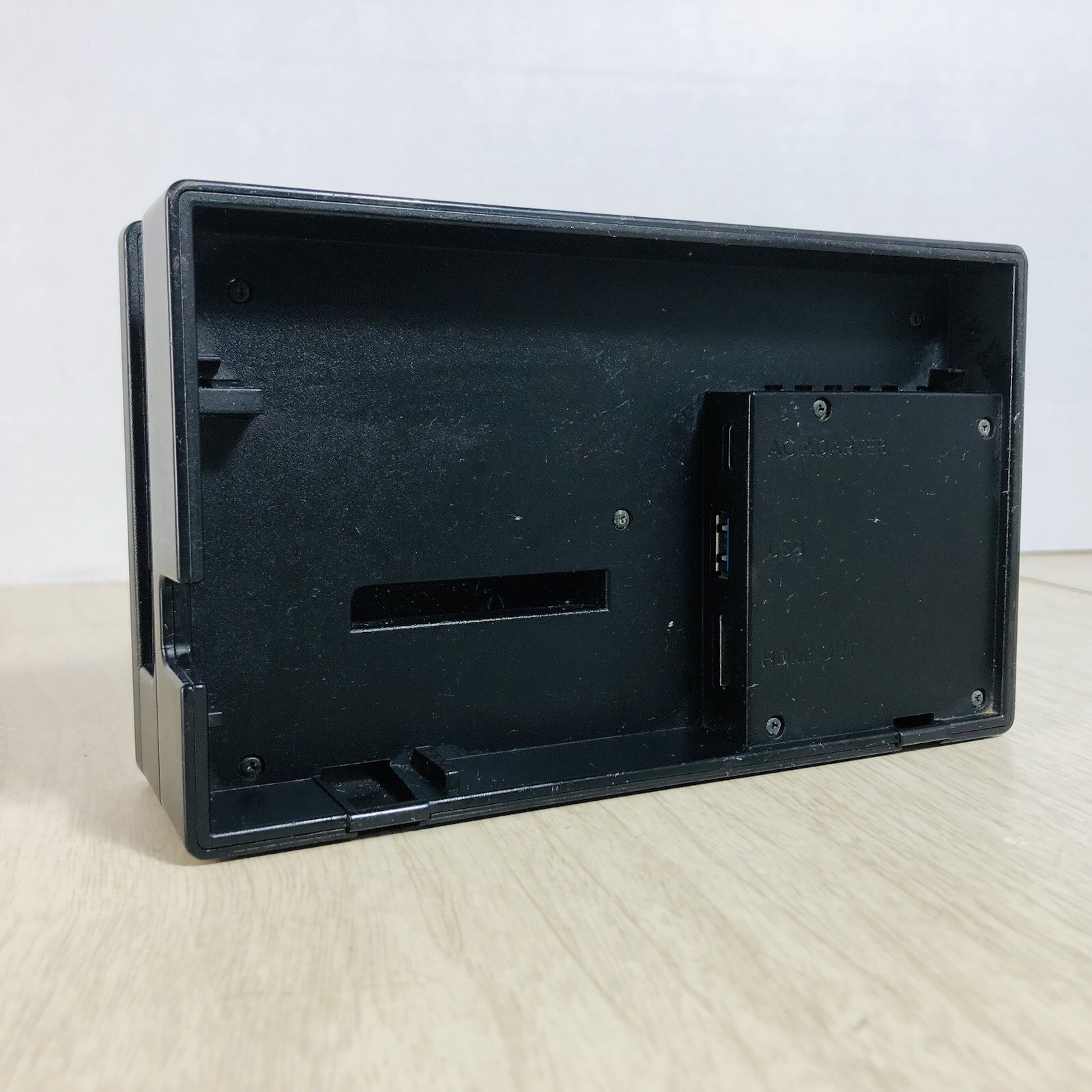 PLEASE READ Nintendo Switch Bundle W Dock,Charger,Battery Bank, 2 Games Tested