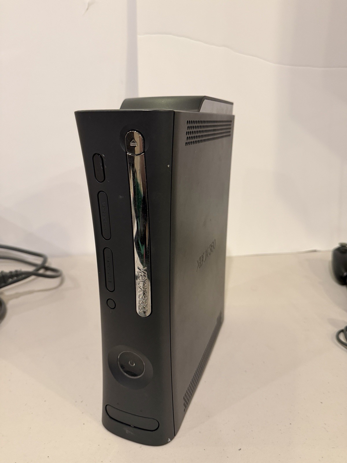 Microsoft Xbox 360 Elite Black Console 120GB HDD W/ Accessories