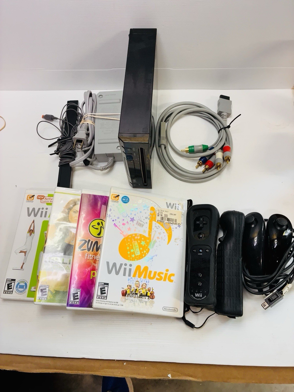 Nintendo Wii Console Bundle 4 Games Motion Plus Nunchuks Cords Tested Works