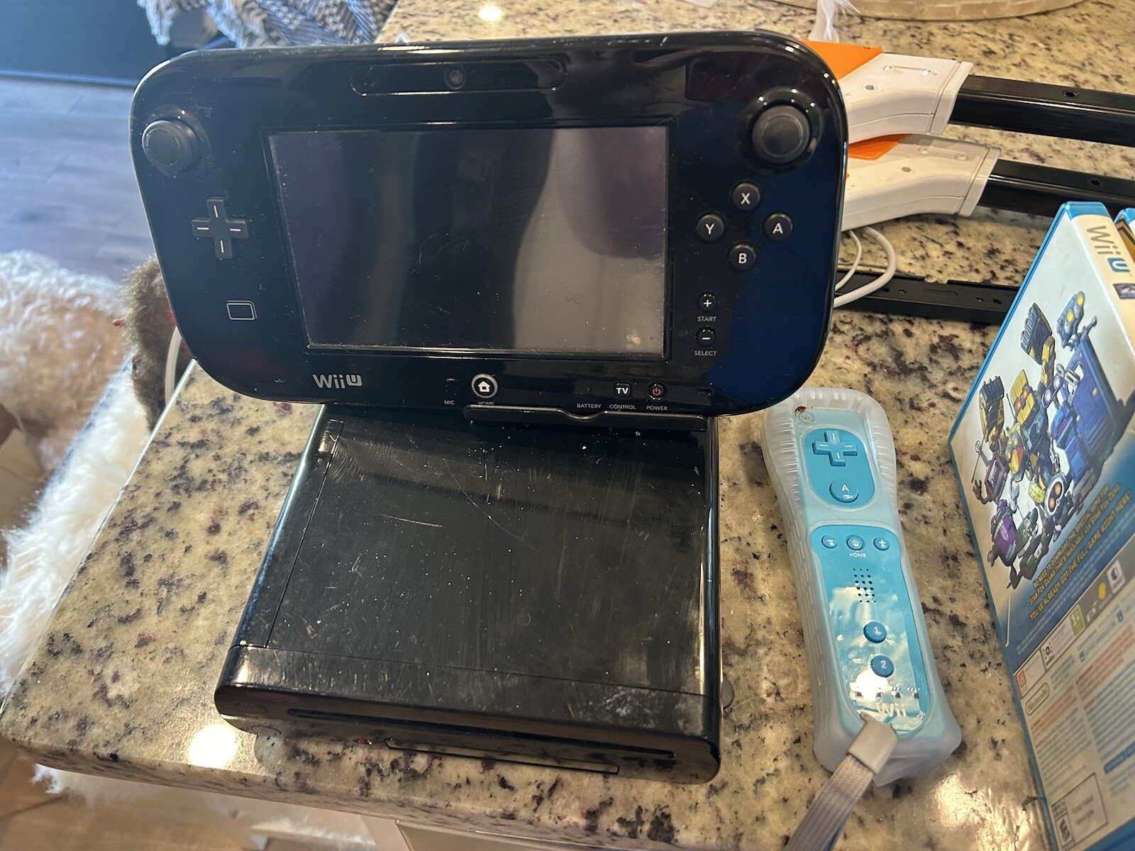 Nintendo Wii U 32GB Nintendo Land Deluxe Set. Bundle – Black (WUPSKA52) 21 Games