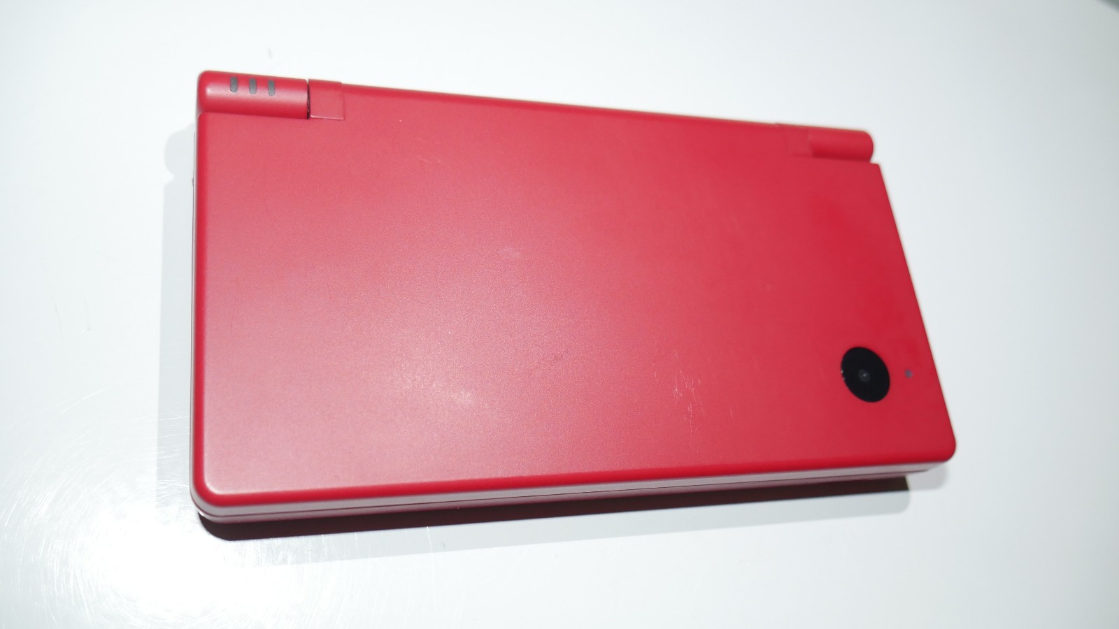 Nintendo DSi Console With Official Charger & Stylus (Very Good Condition / Red)