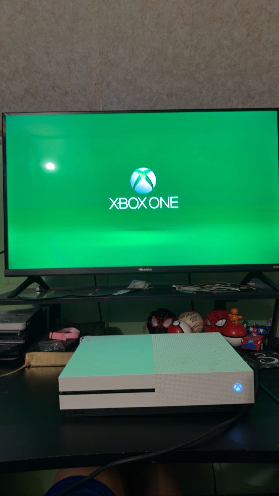 Microsoft Xbox One S Home Console, White, Blu-Ray Compatible, HDMI USB-A
