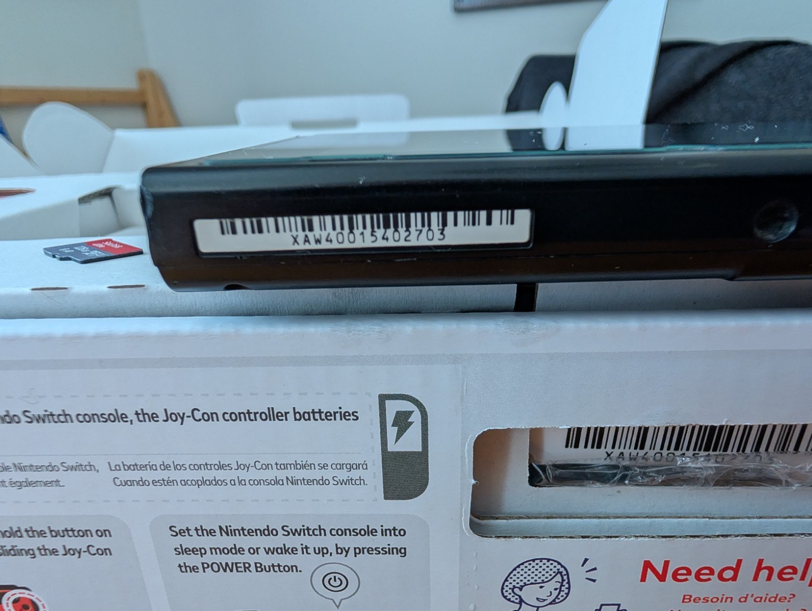 Nintendo Switch 32GB Console CIB w/128GB SD Card and Satisfye Grip