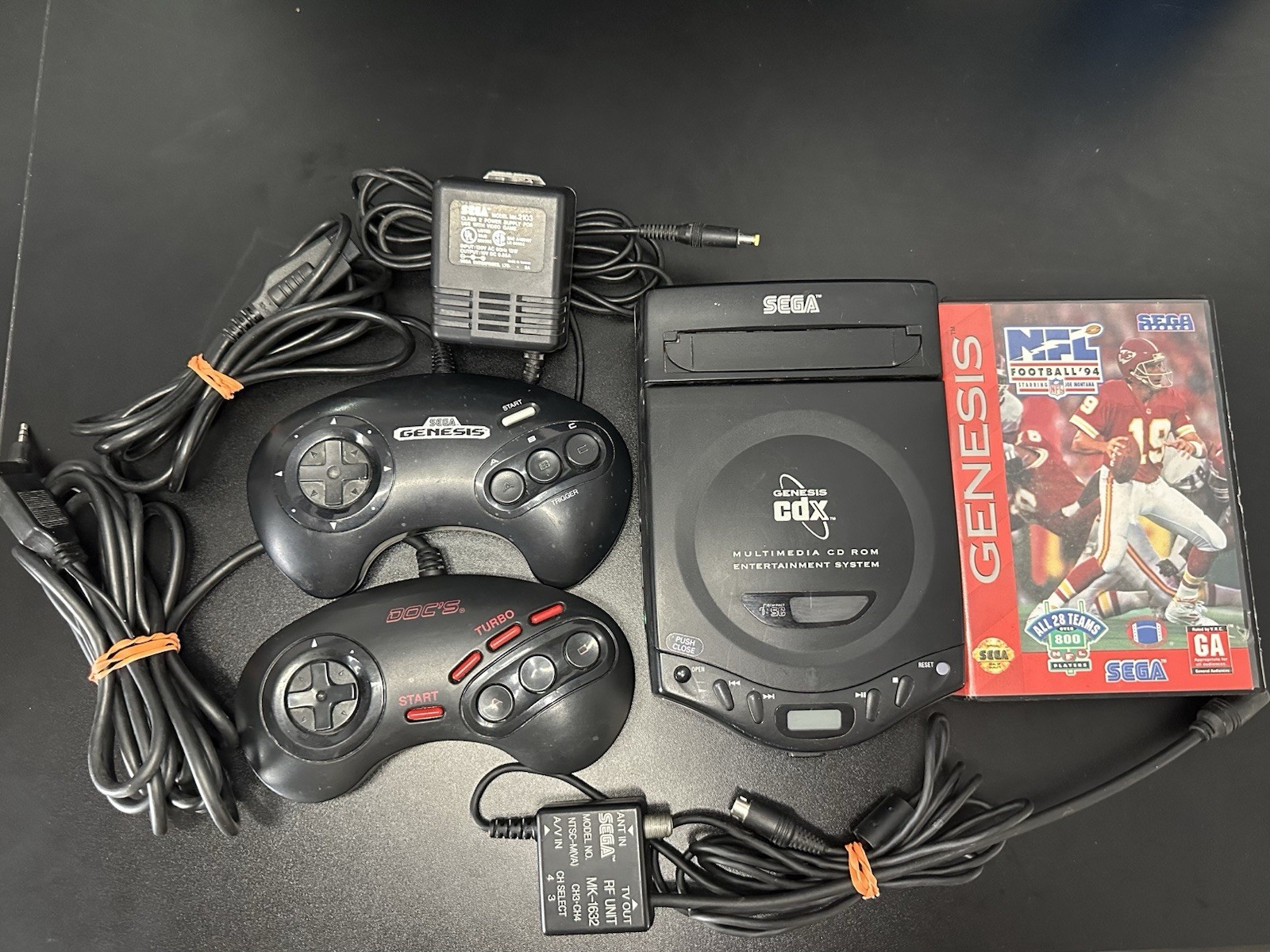 Sega Genesis CDX MK-4121 Video Game Console Bundle – Tested- Powers On!