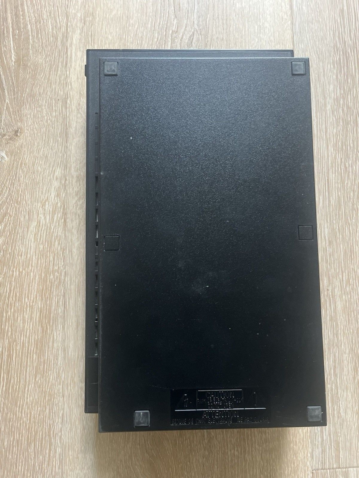Sony PS2 PlayStation 2 Console – Black (SCPH-39001) /No Chords / Powers On