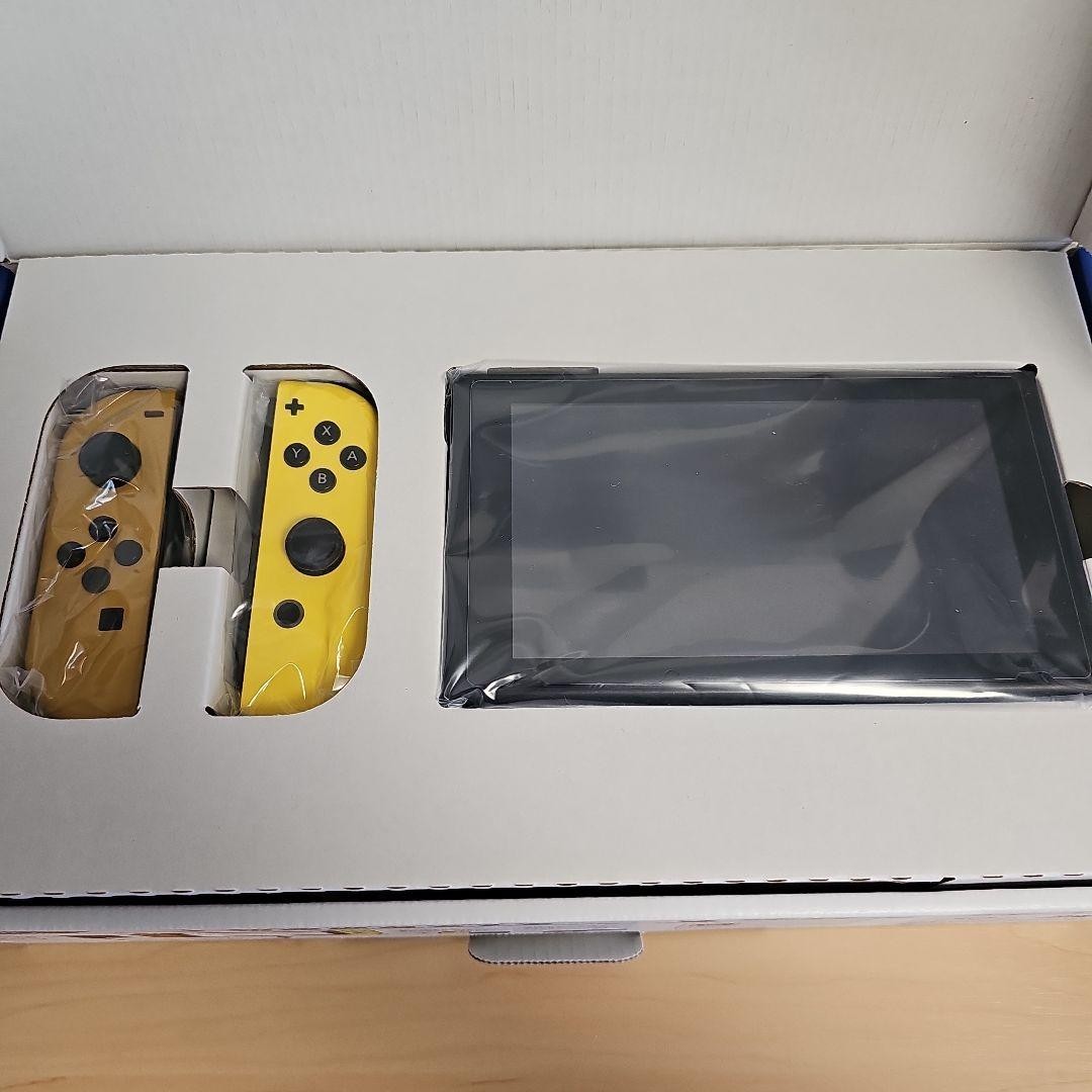Nintendo Switch Pokemon Let’s Go Eevee Edition Console Ball Plus Pikachu Box