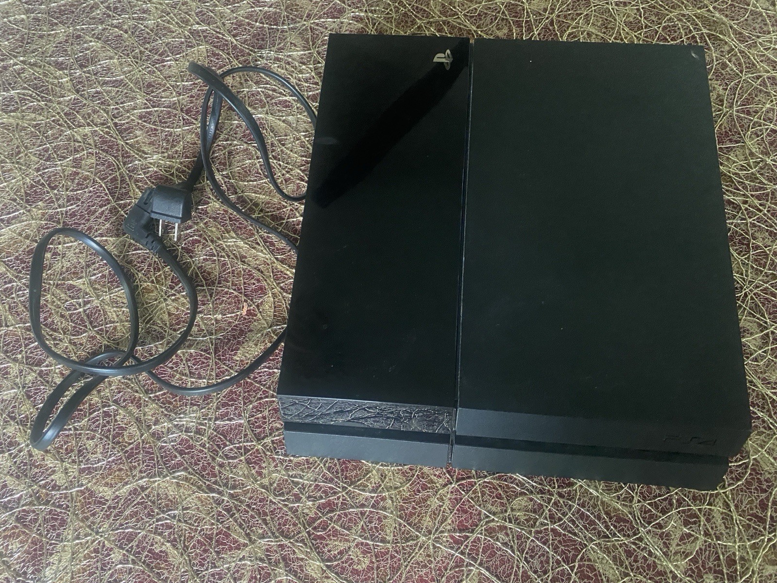 PS4 Sony PlayStation 4 CUH-1115A 500GB Used