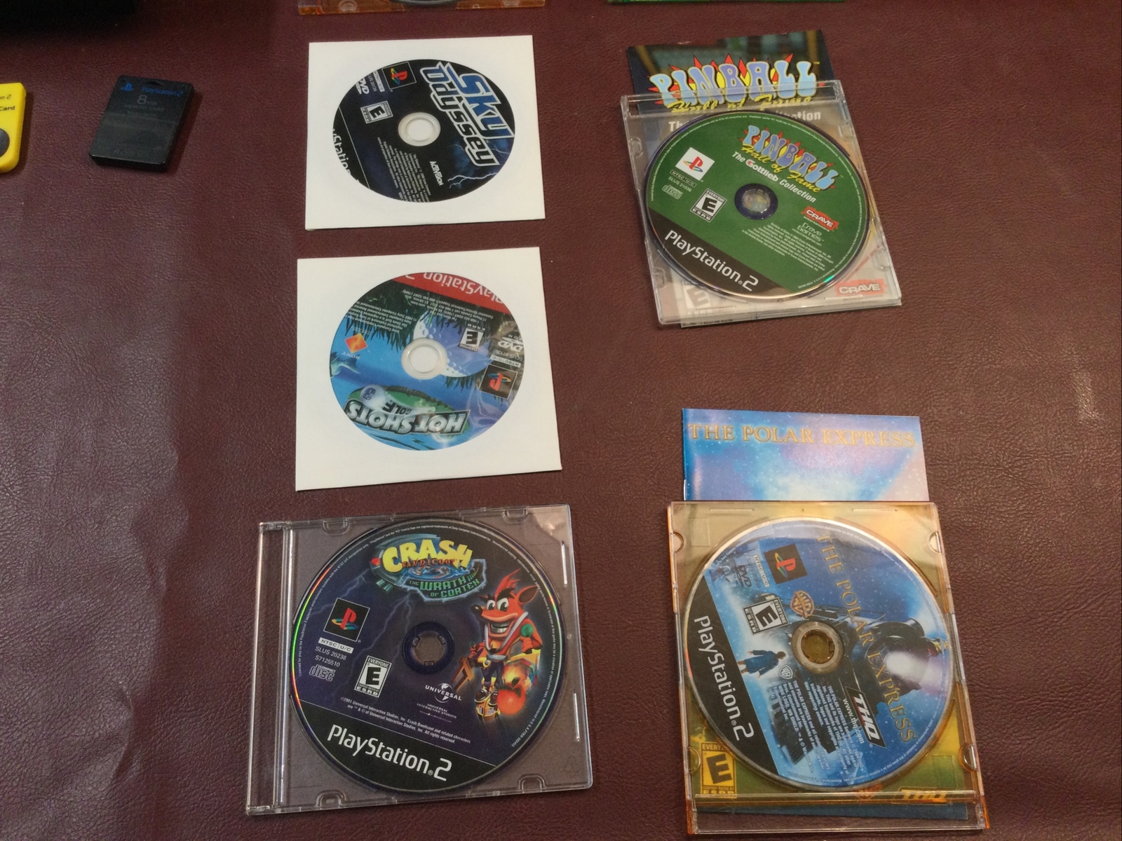 PlayStation 2 , 9 Games, 2 8 Bit Memory Cards