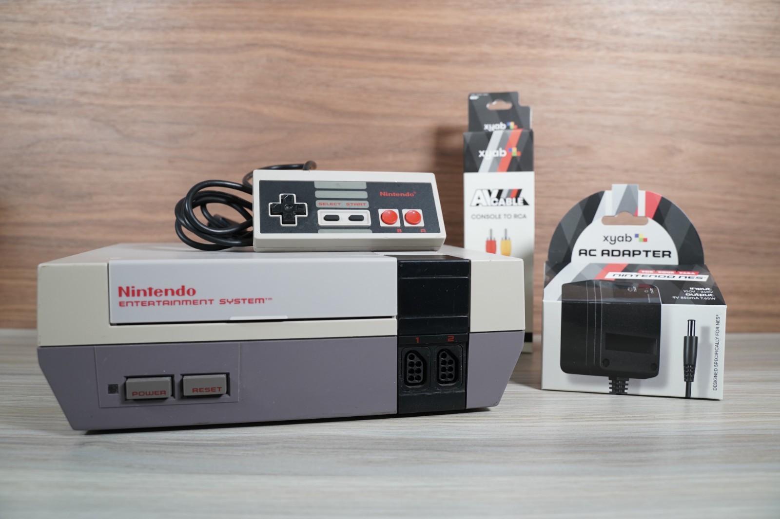 Nintendo NES Console w/ Cables & OEM controller – TESTED WORKING