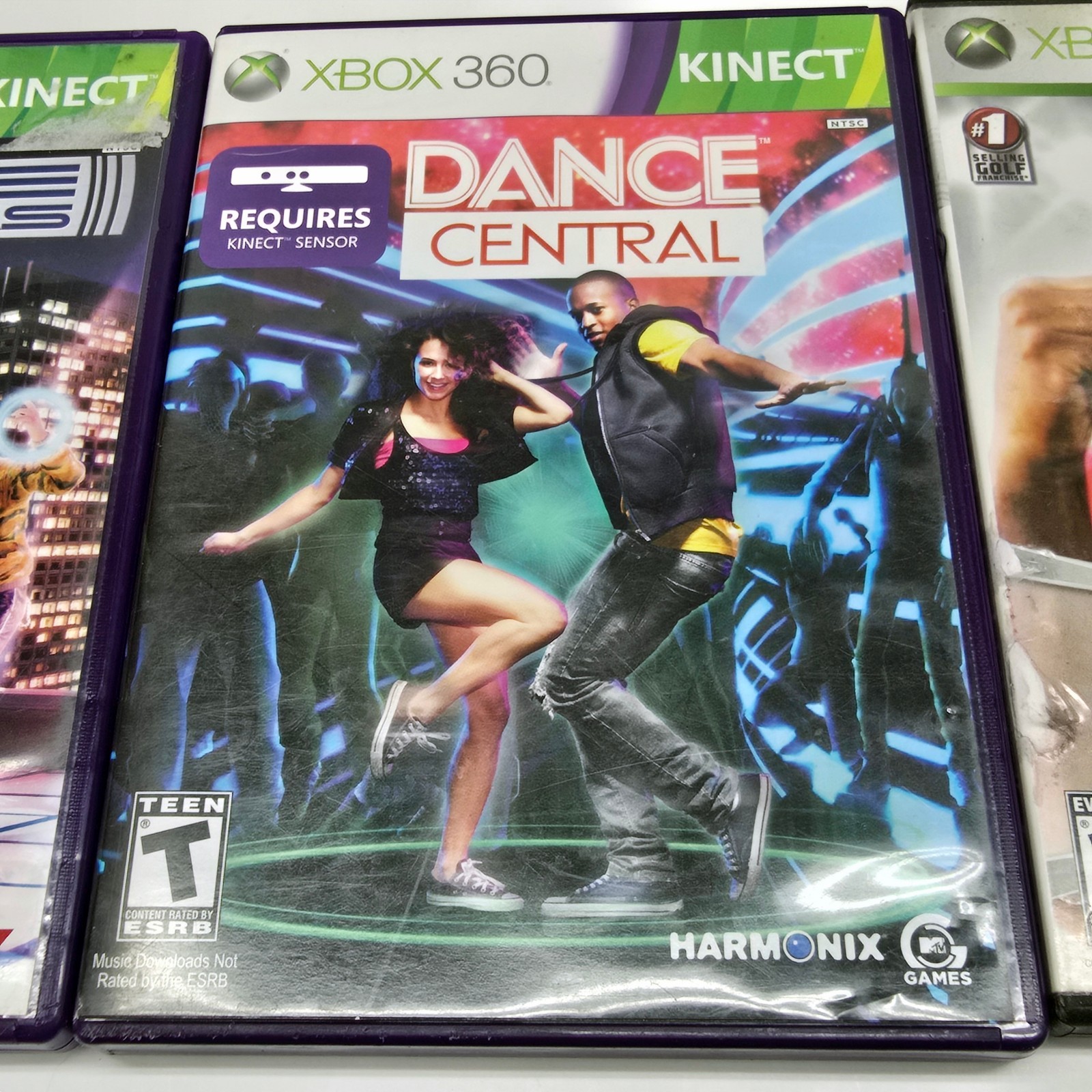 Xbox 360 Bundle w/ Kinect Sensor + Chatpad + Games + Nyko Zoom + Nyko Battery