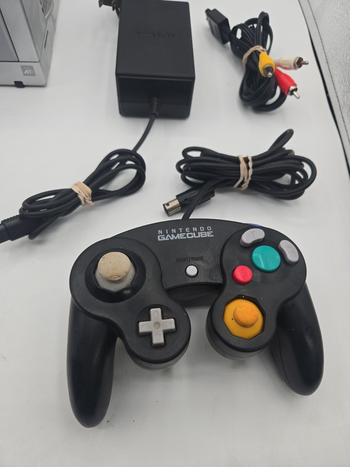 Nintendo GameCube 2001 Silver DOL-101 Console 2 Controller Bundle 1 Mem Card Oem