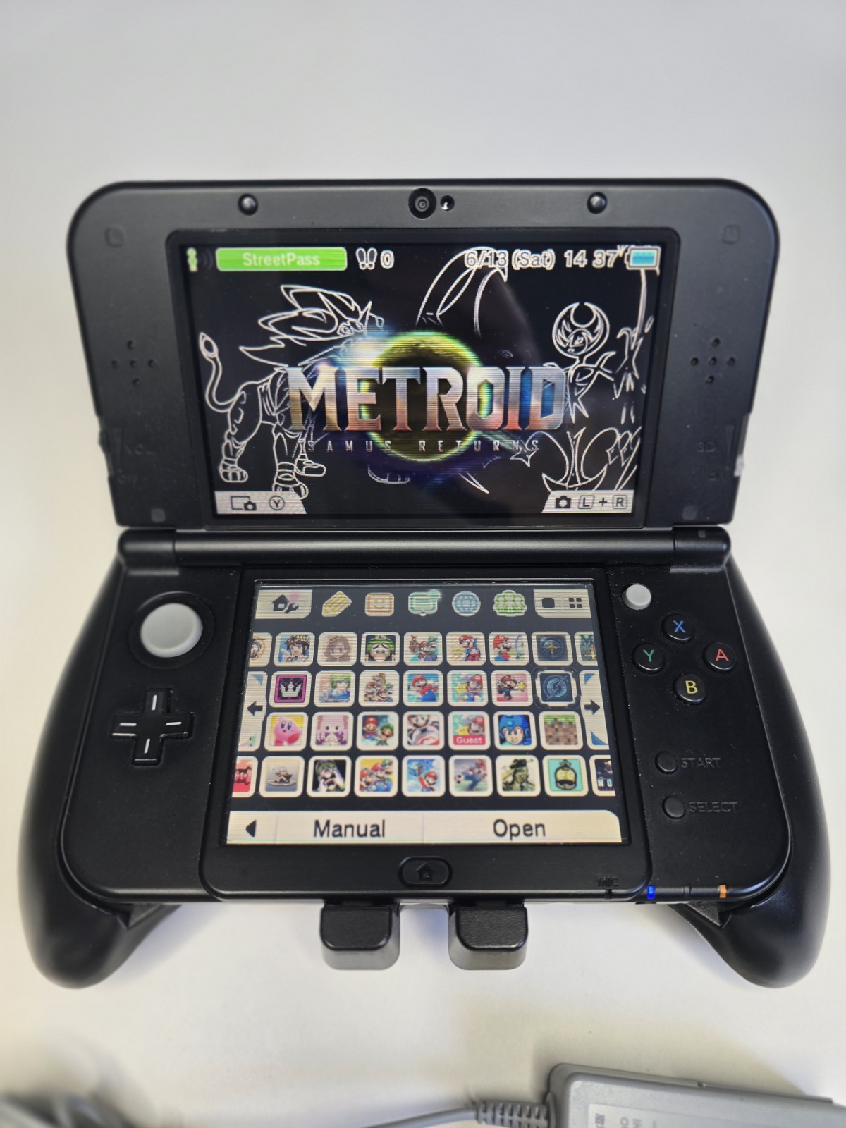 New Nintendo 3DS XL Console Pokemon Solgaleo Lunala + Rare Hori Grip