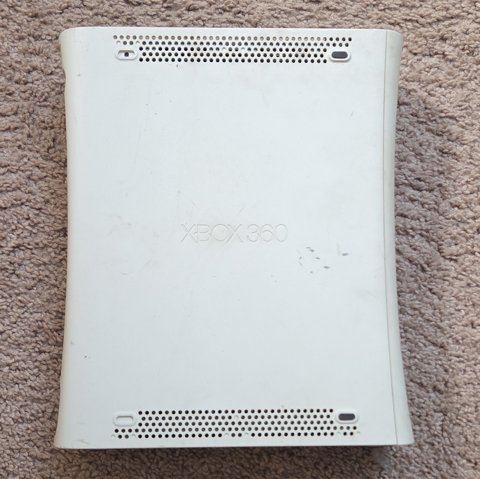 Microsoft Xbox 360 White Home Console with Wi-Fi Capability, USB Connectivity