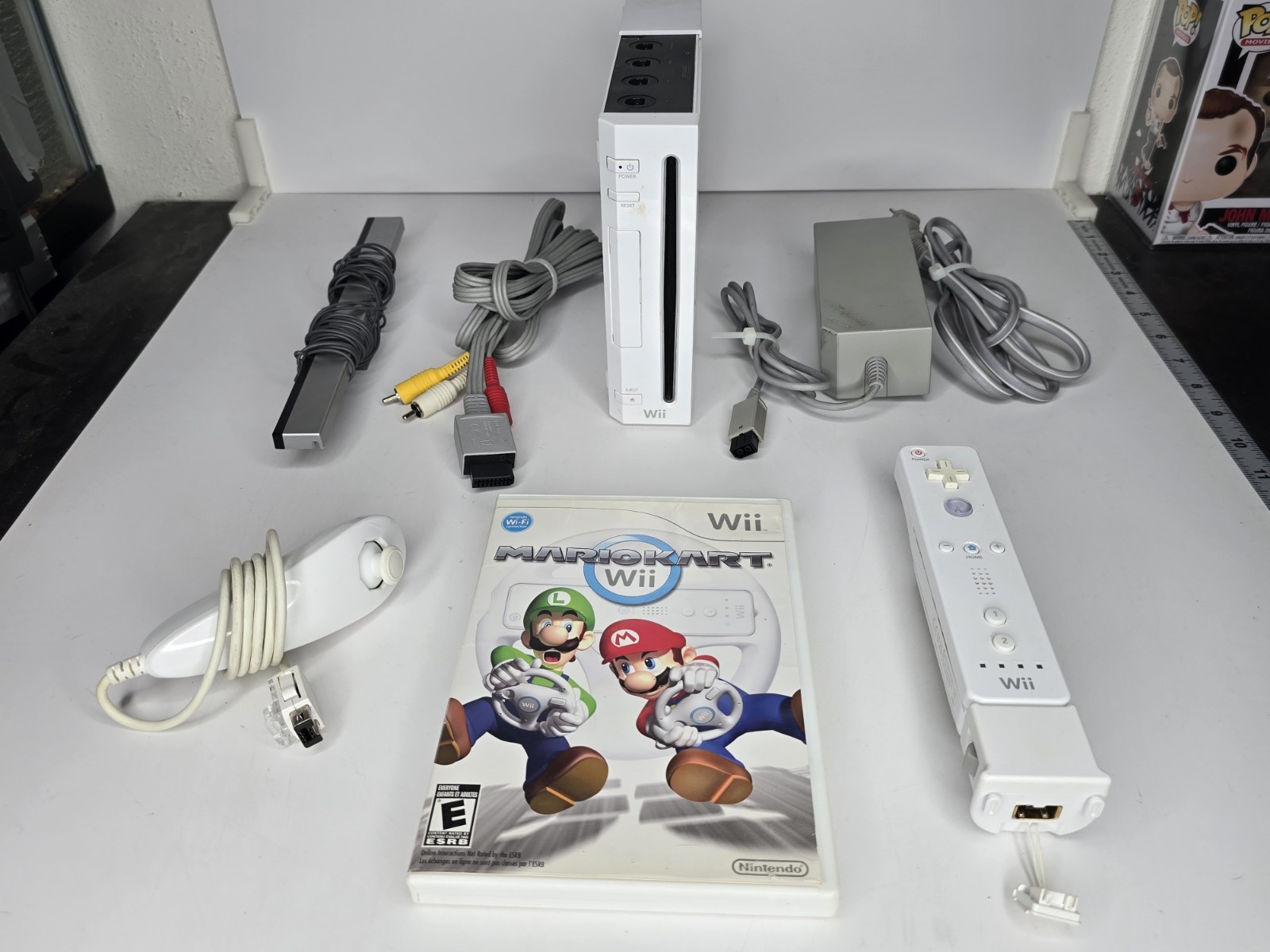 Nintendo Wii / Mario Kart (GameCube Compatible) RVL-001 Motion, Nunchuk & Cables