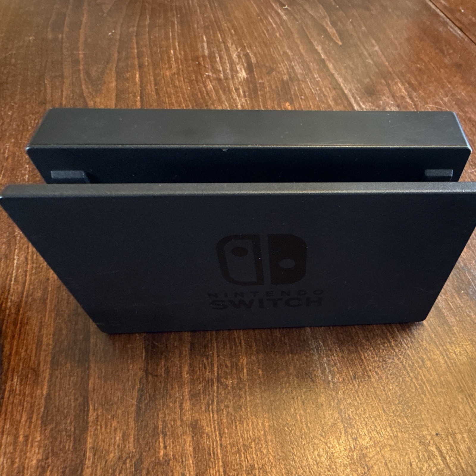 Nintendo Switch 32GB Console Gray/Blue Joy-Cons Dock Carrying Case 1080p