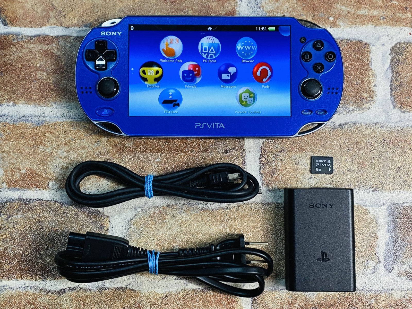 SONY PS Vita PCH-1000 Sapphire Blue ZA04 Playstation Charger 8GB Tested No.2D P