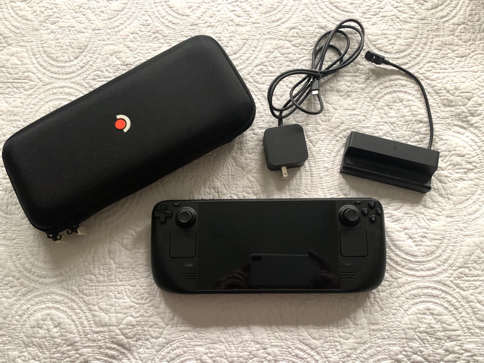 Valve Steam Deck OLED 512GB Black + Valve Dock, Charger and Case – Excellent!