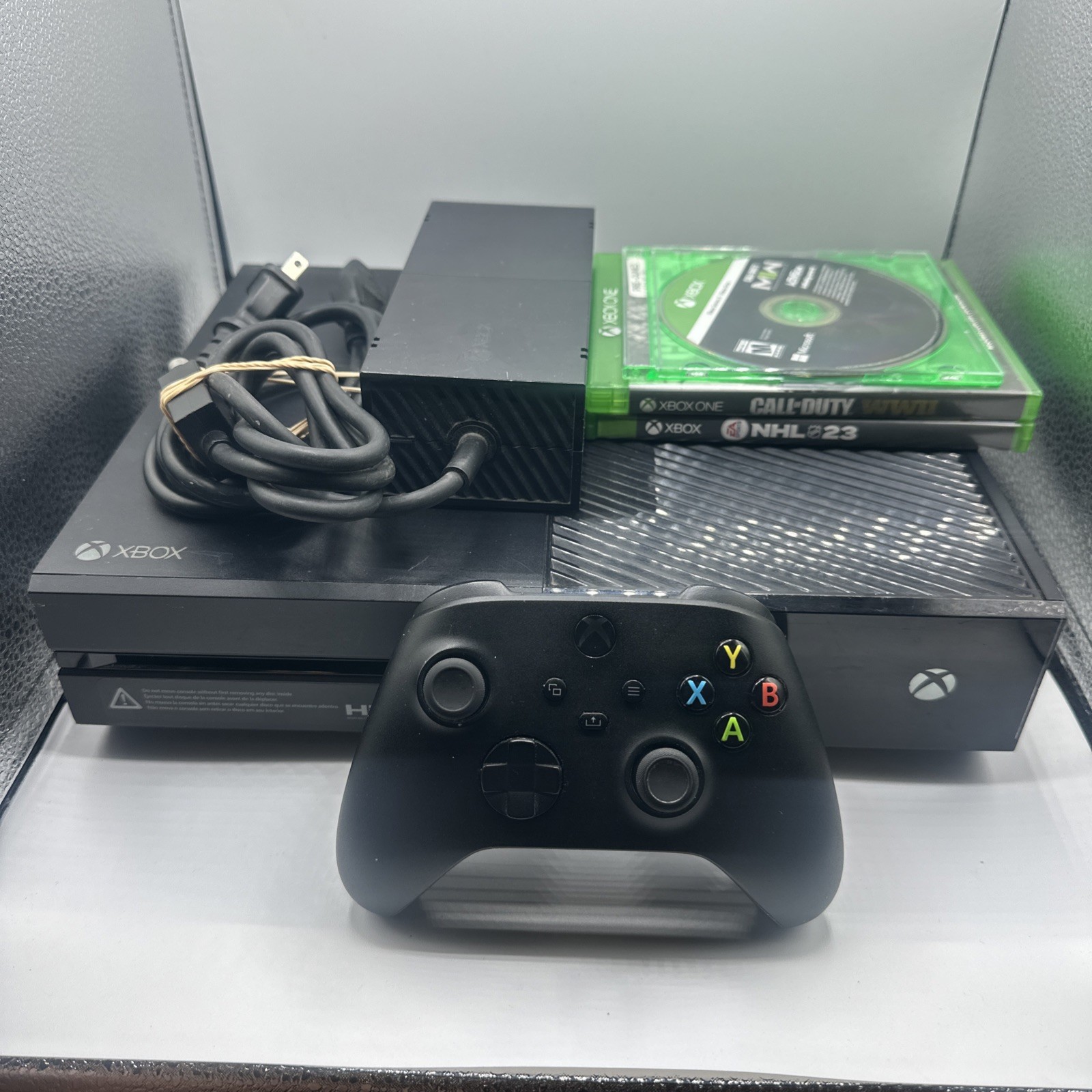Xbox One 500GB Console – W/ Games & Controller – Tested & Working