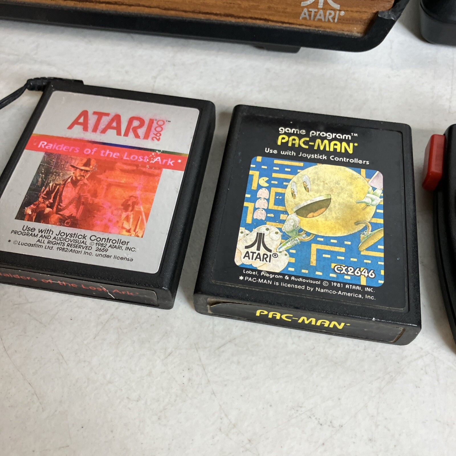 Atari 2600 CX-2600A Wood Grain 4 Switch Console 2 Ace Joysticks 2 Games READ DET