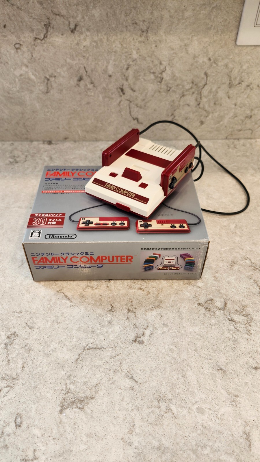 Nintendo Famicom Classic Mini, with box and hdmi, authentic, tested & working