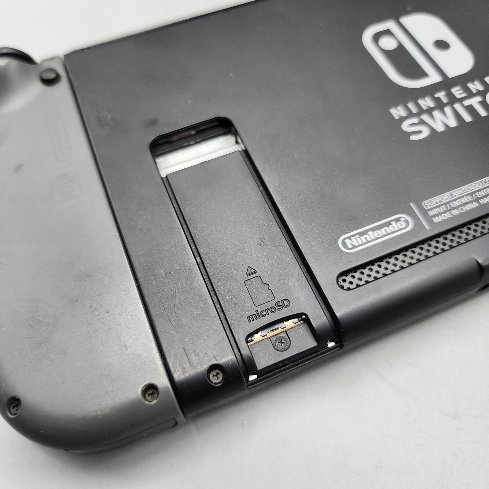 Nintendo Switch Video Game Console HAC-001 With Dock + Cords + Joy-Cons / Tested