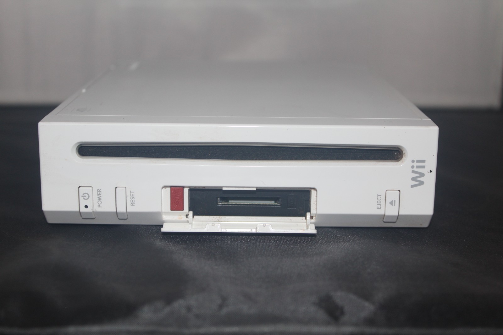 Nintendo Wii Replacement Console & Stand – Gamecube Compatible RVL-001 – Tested