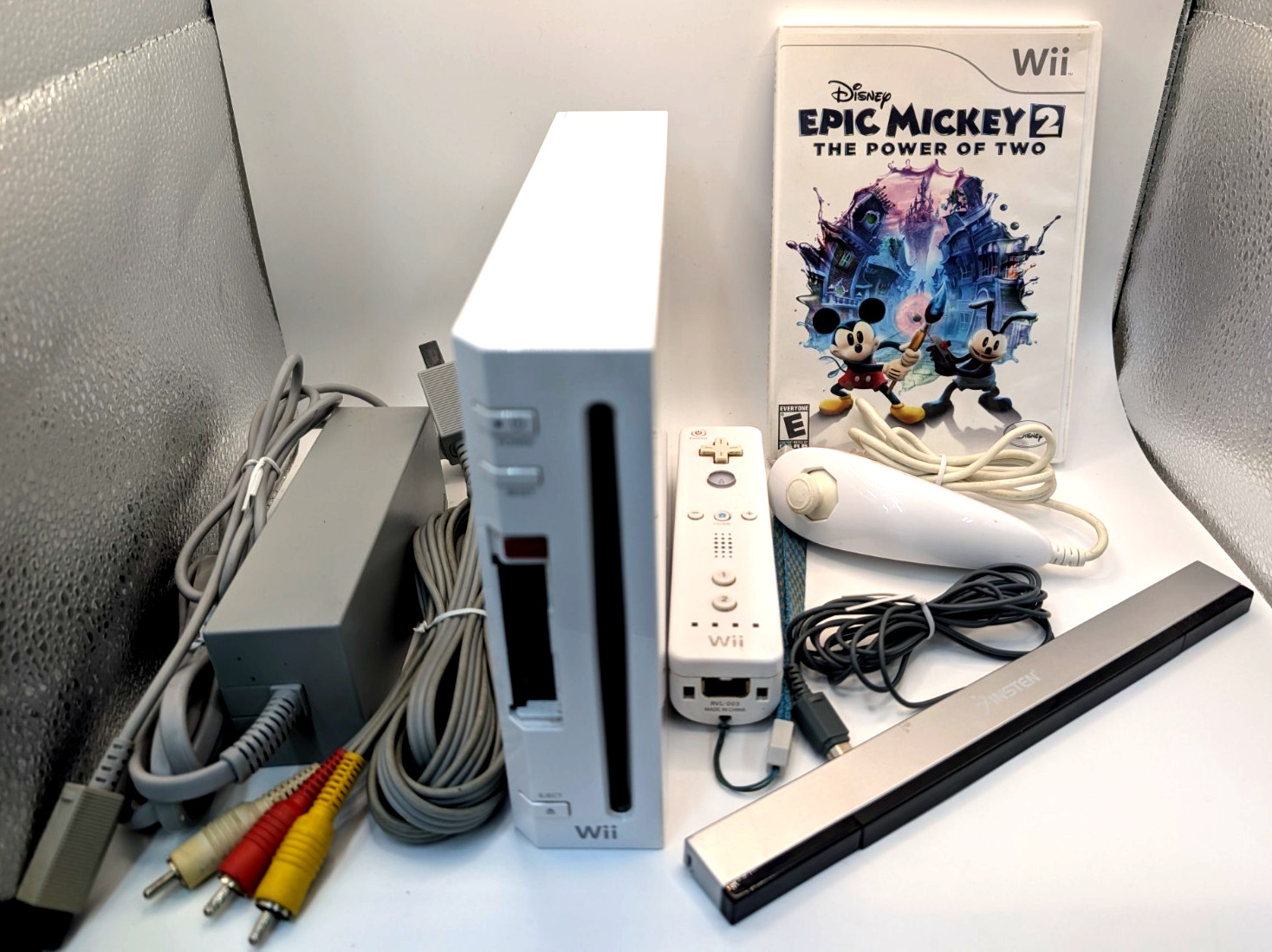 Nintendo Wii RVL-001 GameCube Compatible Console Wii Bundle (TESTED) White Ver