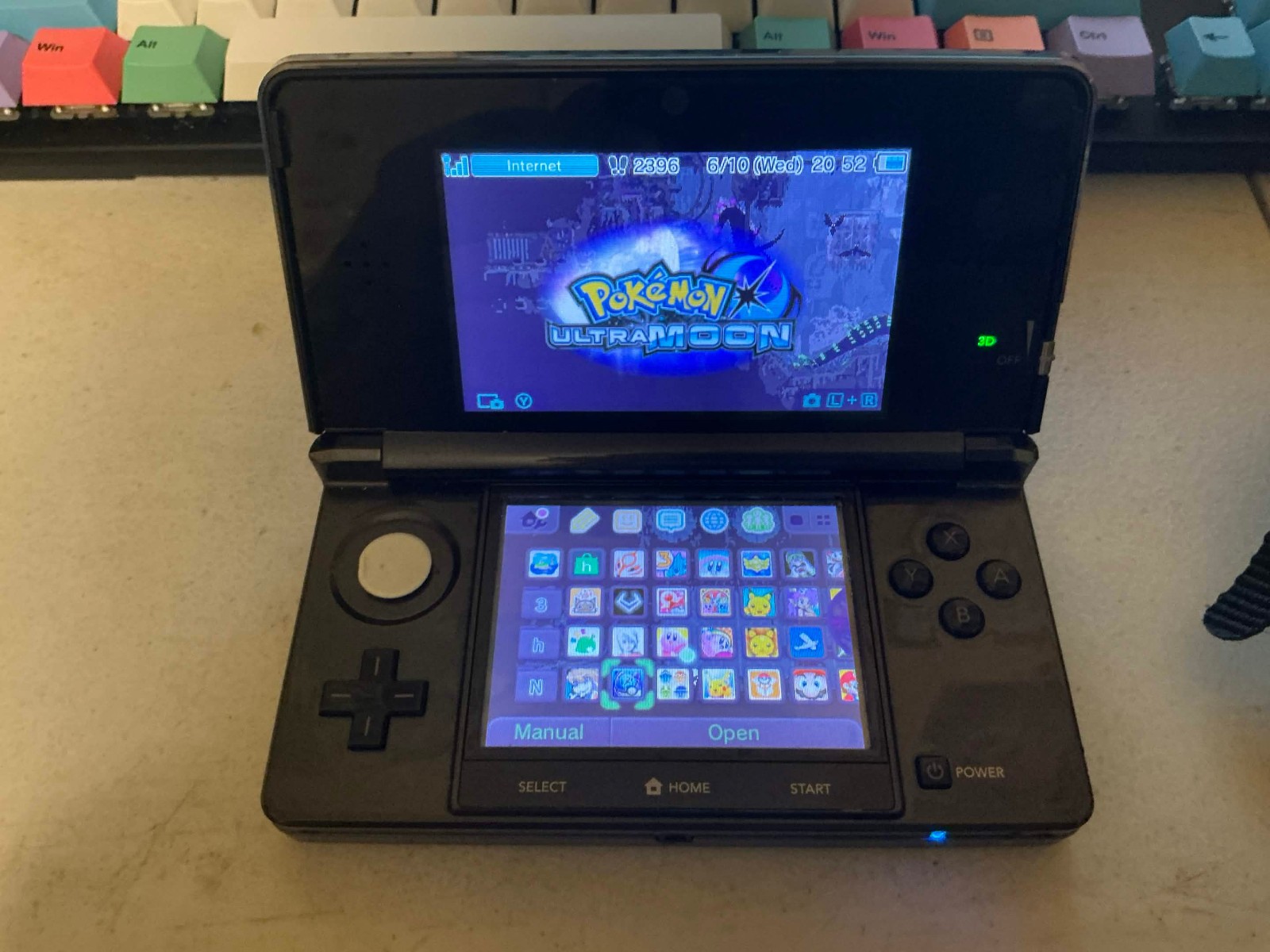 Nintendo 3DS console, 128gb sd card, original model, black color, read DESC