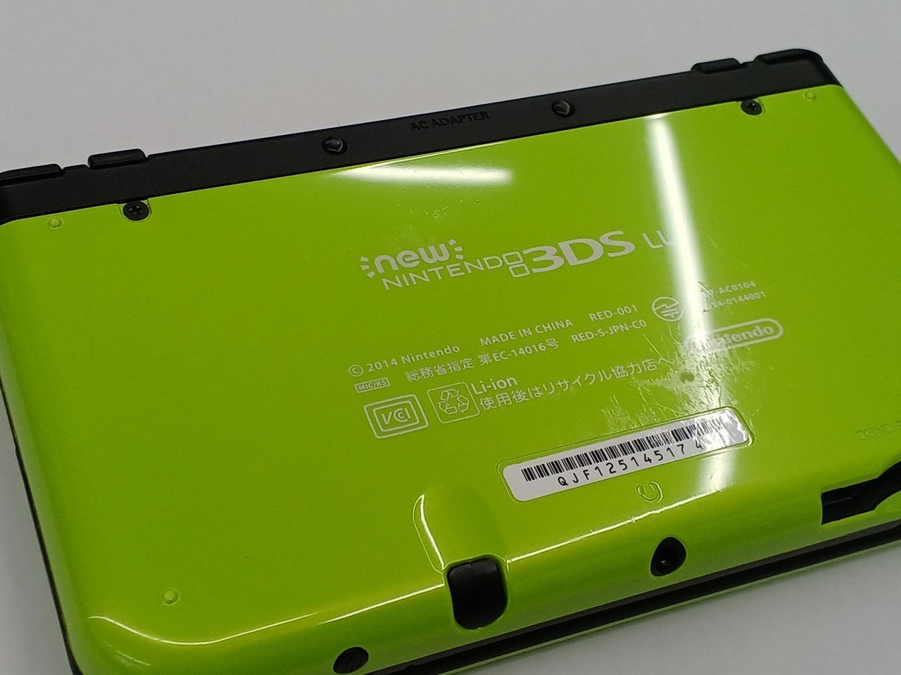 New Nintendo 3DS XL (LL) RED-001 with Stylus Portable Console A3410